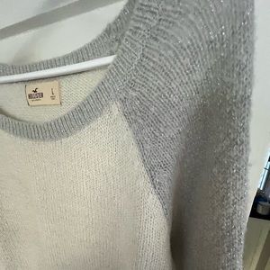 Hollister Cream/Gray sweater Women’s L